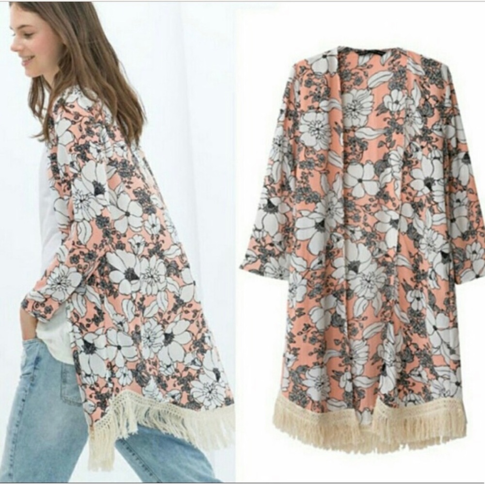 Zara trafaluc floral kimono with fringe